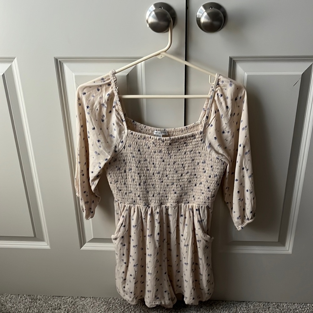 american eagle blue floral romper!